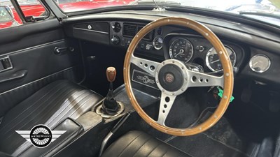 Lot 200 - 1971 MG B