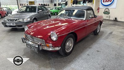 Lot 200 - 1971 MG B