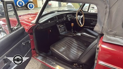 Lot 200 - 1971 MG B