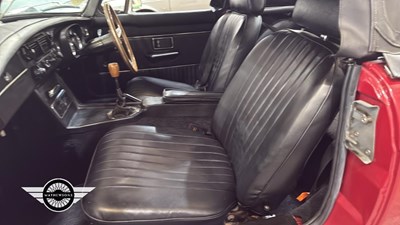Lot 200 - 1971 MG B