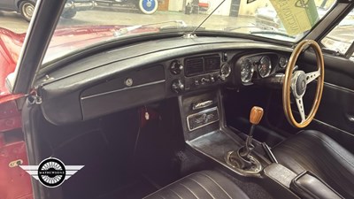 Lot 200 - 1971 MG B