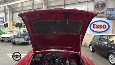 Lot 200 - 1971 MG B