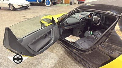 Lot 122 - 2004 SMART ROADSTER 80 AUTO(RHD)