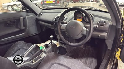 Lot 122 - 2004 SMART ROADSTER 80 AUTO(RHD)