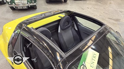 Lot 122 - 2004 SMART ROADSTER 80 AUTO(RHD)