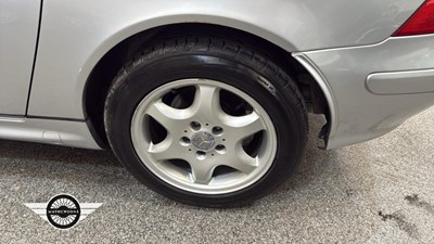 Lot 618 - 2002 MERCEDES SLK 200 KOMPRESSOR AUTO