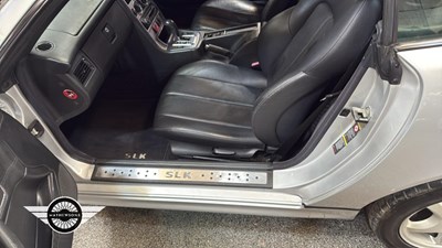 Lot 618 - 2002 MERCEDES SLK 200 KOMPRESSOR AUTO