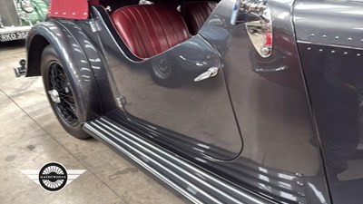 Lot 440 - 1935 AC DHC