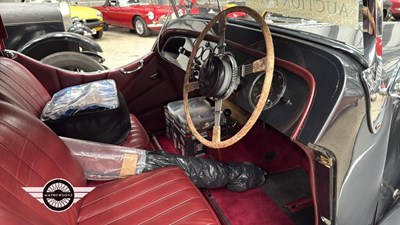 Lot 440 - 1935 AC DHC