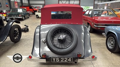 Lot 440 - 1935 AC DHC