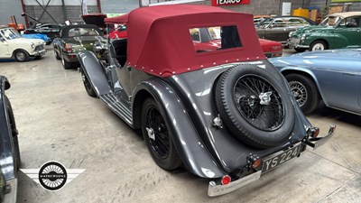 Lot 440 - 1935 AC DHC