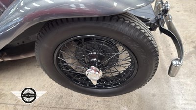 Lot 440 - 1935 AC DHC