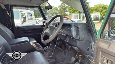 Lot 890 - 2005 LAND ROVER DEFENDER 90 TD5