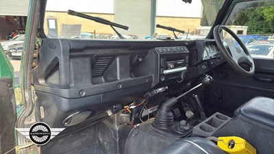 Lot 890 - 2005 LAND ROVER DEFENDER 90 TD5