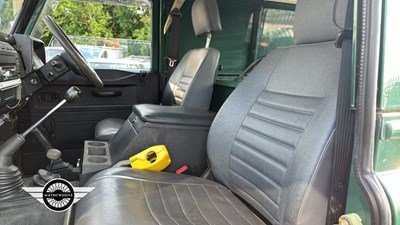 Lot 890 - 2005 LAND ROVER DEFENDER 90 TD5