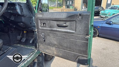 Lot 890 - 2005 LAND ROVER DEFENDER 90 TD5