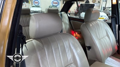 Lot 77 - 1983 DAIMLER DOUBLE SIX HE AUTO
