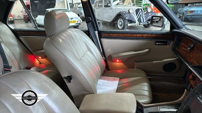 Lot 77 - 1983 DAIMLER DOUBLE SIX HE AUTO