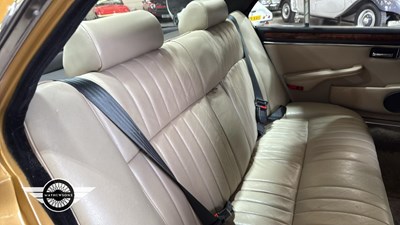 Lot 77 - 1983 DAIMLER DOUBLE SIX HE AUTO