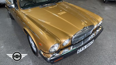 Lot 77 - 1983 DAIMLER DOUBLE SIX HE AUTO