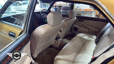 Lot 77 - 1983 DAIMLER DOUBLE SIX HE AUTO