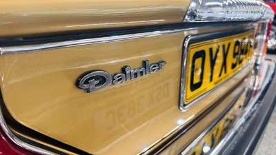 Lot 77 - 1983 DAIMLER DOUBLE SIX HE AUTO