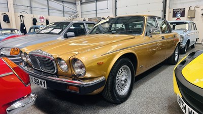 Lot 77 - 1983 DAIMLER DOUBLE SIX HE AUTO