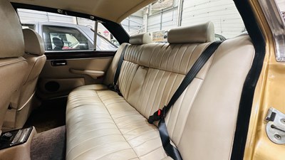 Lot 77 - 1983 DAIMLER DOUBLE SIX HE AUTO