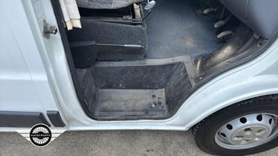 Lot 854 - 2005 PEUGEOT BOXER 290 LX MWB HDI