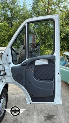 Lot 854 - 2005 PEUGEOT BOXER 290 LX MWB HDI