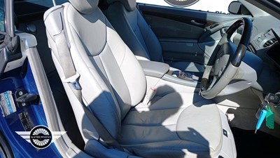 Lot 654 - 2002 MERCEDES SL500 AUTO