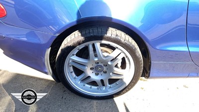 Lot 654 - 2002 MERCEDES SL500 AUTO