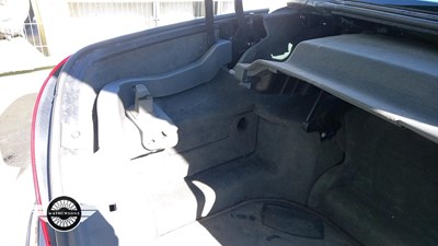 Lot 654 - 2002 MERCEDES SL500 AUTO