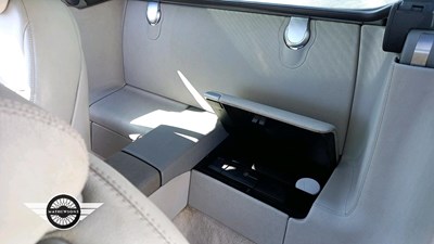 Lot 654 - 2002 MERCEDES SL500 AUTO