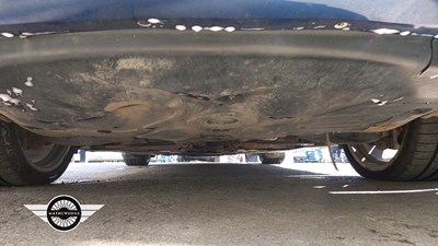Lot 654 - 2002 MERCEDES SL500 AUTO