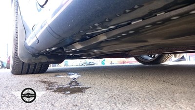 Lot 654 - 2002 MERCEDES SL500 AUTO