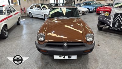 Lot 896 - 1981 MG B GT