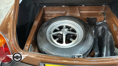 Lot 896 - 1981 MG B GT