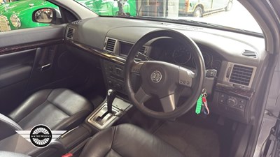 Lot 880 - 2004 VAUXHALL SIGNUM ELITE V6 A