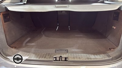 Lot 880 - 2004 VAUXHALL SIGNUM ELITE V6 A
