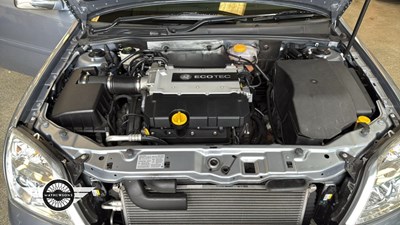 Lot 880 - 2004 VAUXHALL SIGNUM ELITE V6 A