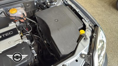 Lot 880 - 2004 VAUXHALL SIGNUM ELITE V6 A