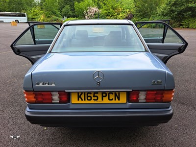 Lot 67 - 1992 MERCEDES 190E AUTO