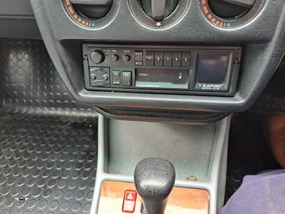 Lot 67 - 1992 MERCEDES 190E AUTO