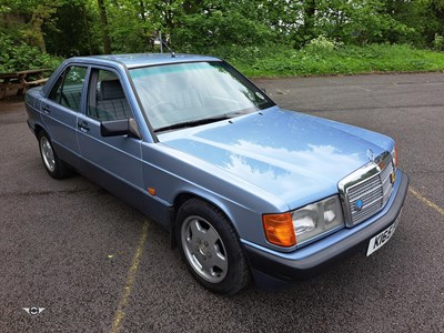 Lot 67 - 1992 MERCEDES 190E AUTO