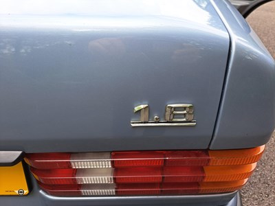 Lot 67 - 1992 MERCEDES 190E AUTO