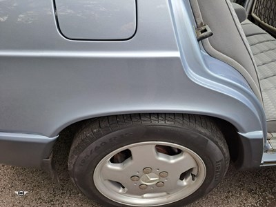 Lot 67 - 1992 MERCEDES 190E AUTO
