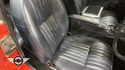 Lot 899 - 1976 MG B GT