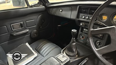 Lot 899 - 1976 MG B GT