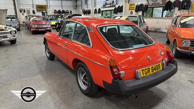 Lot 899 - 1976 MG B GT